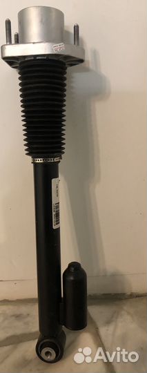 Амортизатор задний Range Rover Vogue L405 LR045270