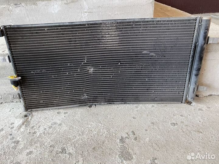 Радиатор системы охлаждения Audi A4 B8