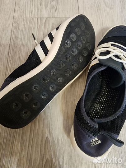 Кроссовки Adidas