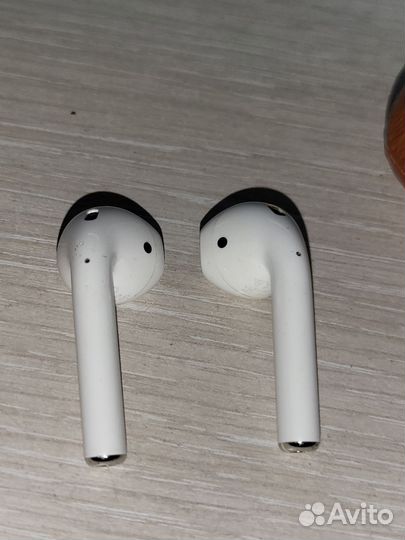Airpods 2