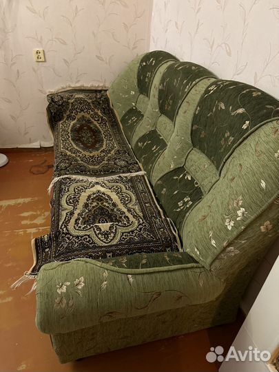 Диван и кресло б/у