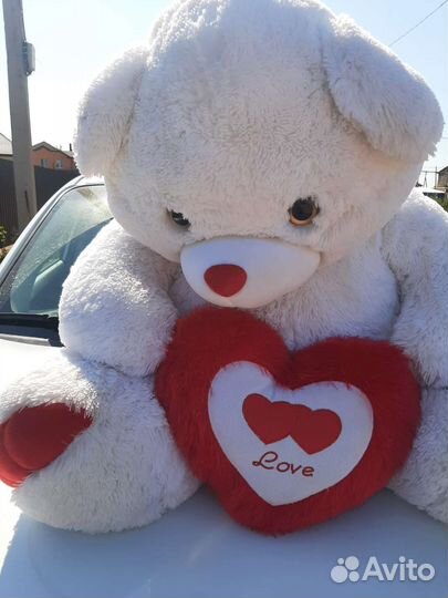 Плюшевый медведь