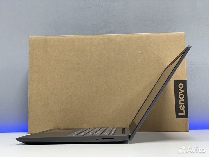 Новый ноут 8g озу SSD диск для работы