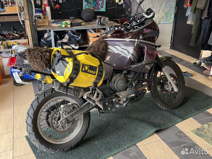 Yamaha Super Teneree 750 XTZ