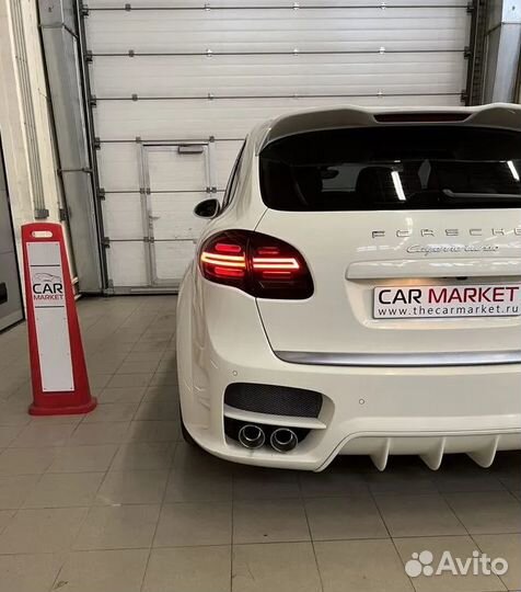 Фонари задние светодиодные черные Порш Кайен 958