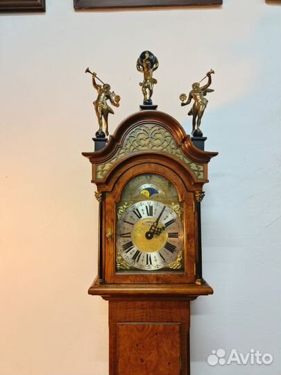 Часы напольные. Антиквариат