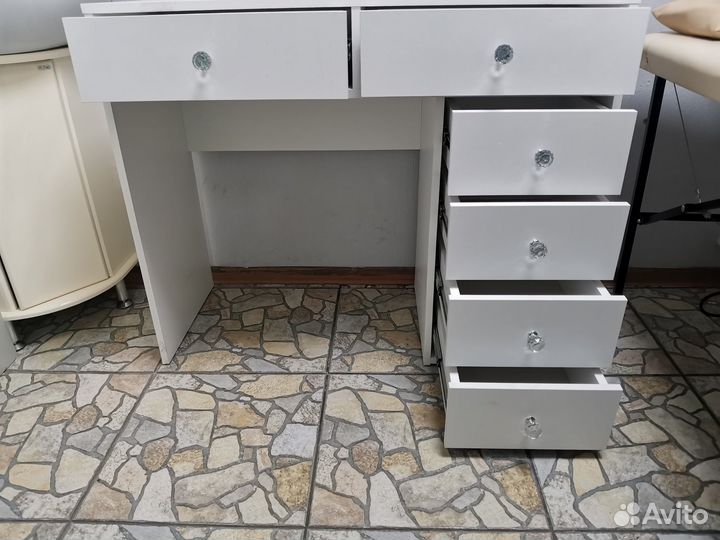 Гримерный стол