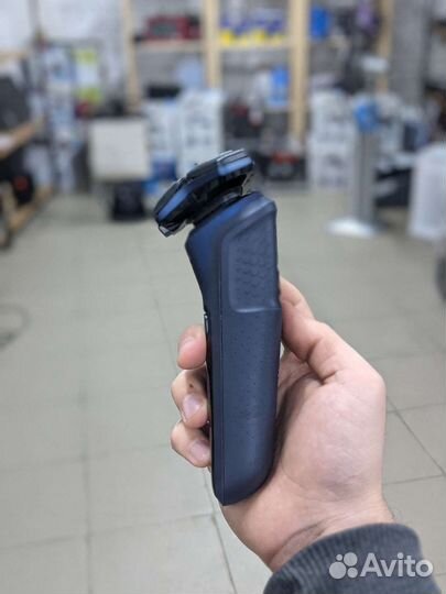 Бритва электрическая Philips / Доставка