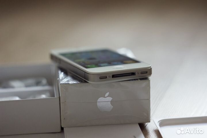 iPhone 4, 32 ГБ