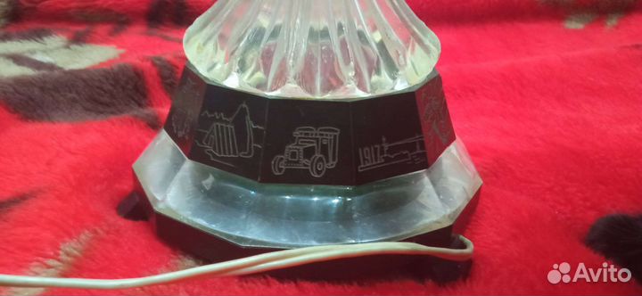 Старая напольная лампа