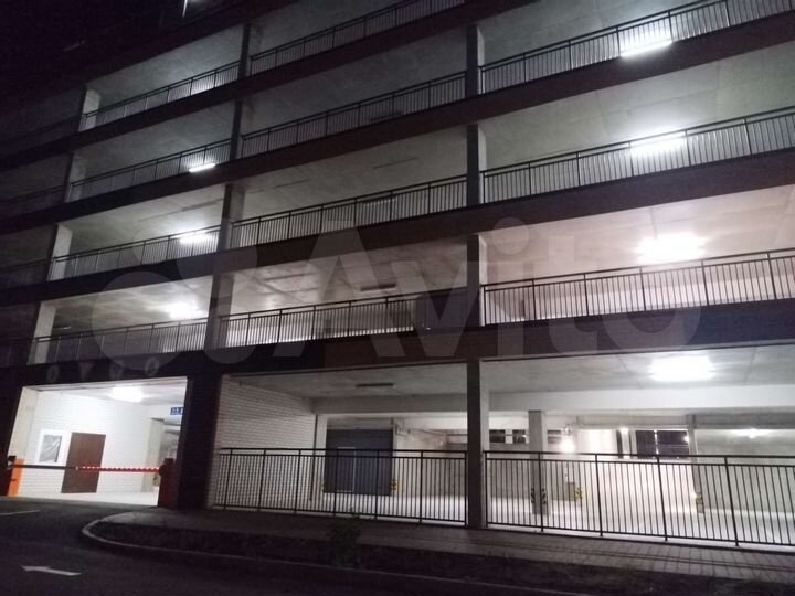 Машиноместо, 13 м²