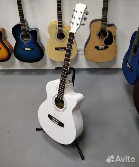 Акустическая гитара