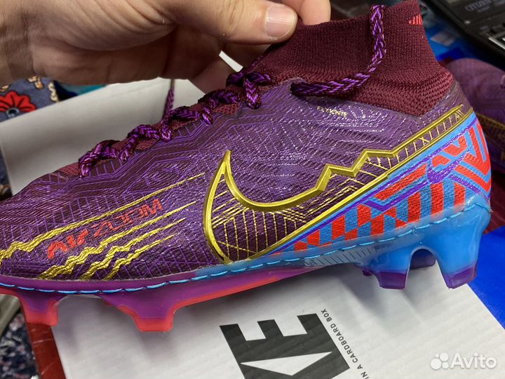 Детские футбольные бутсы