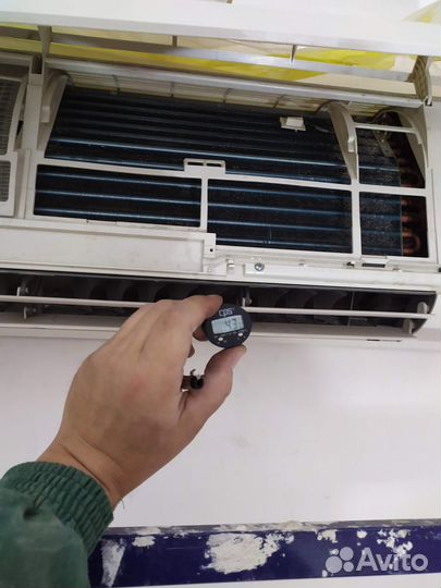 Мастер по ремонту кондиционеров. Чистка и заправка