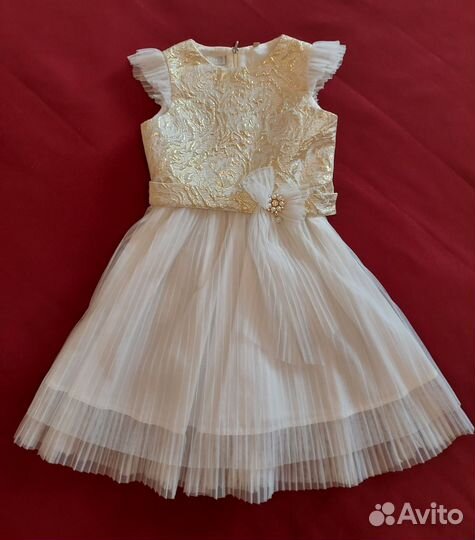 Праздничное, к выпускному,нарядное, белое платье