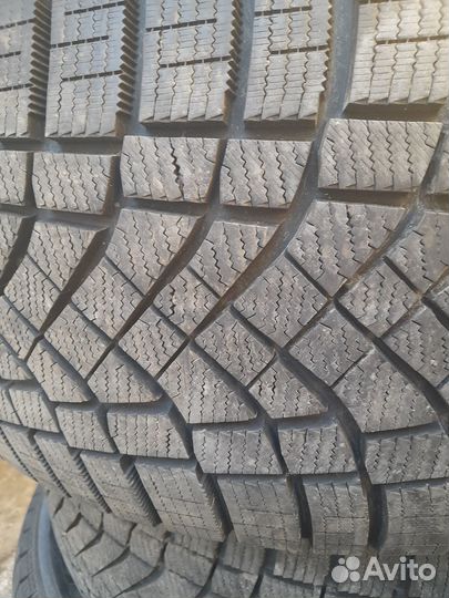 Pirelli Ice Zero FR SUV 285/60 R18 116T