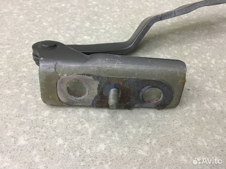 Петля двери багажника Haval H6 2013-2020 6306400XKZ36A