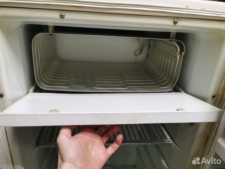 Холодильник Бирюса