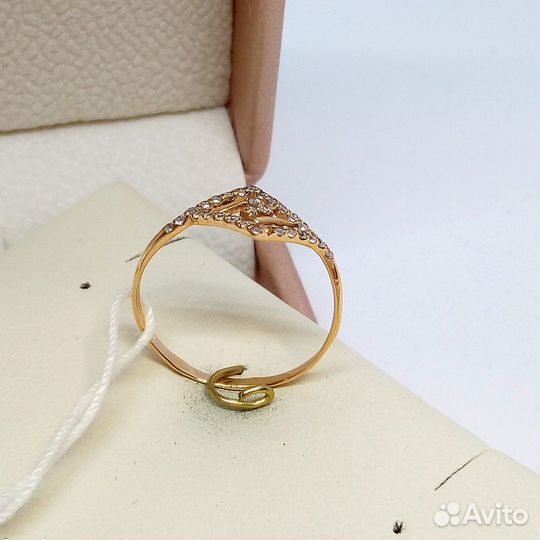 Кольцо / размер 16,5 / 0,72г / Золото585 / фианиты круглые