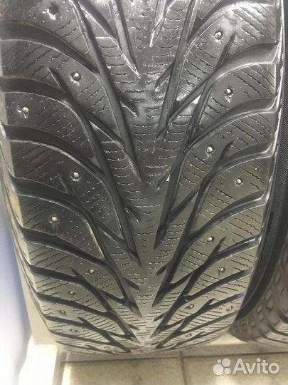 Yokohama IceGuard Stud IG65 235/65 R17