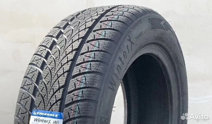 Triangle WinterX TW401 205/50 R17 93V
