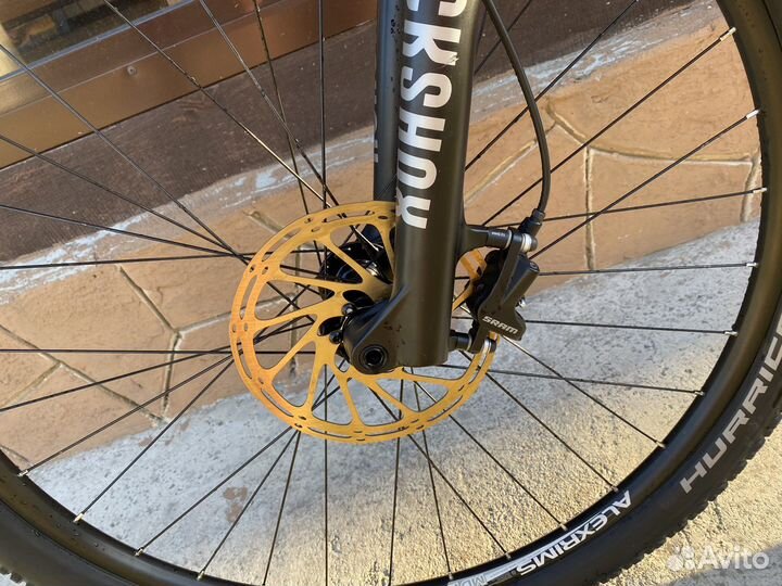 Велосипед cube attention