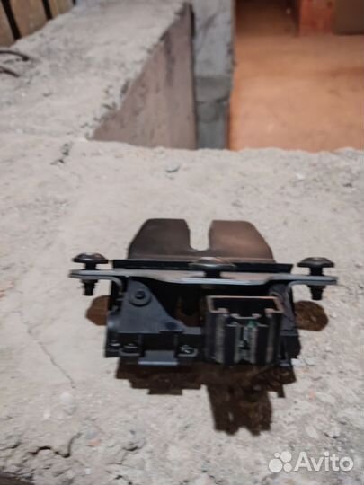 Замок багажника ford focus 3