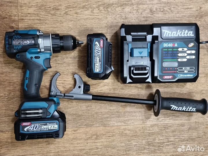 Бесщеточный шуруповерт Makita XGT HP001GD 40v