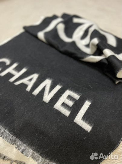Шарфы и палантин Chanel (оригинал)