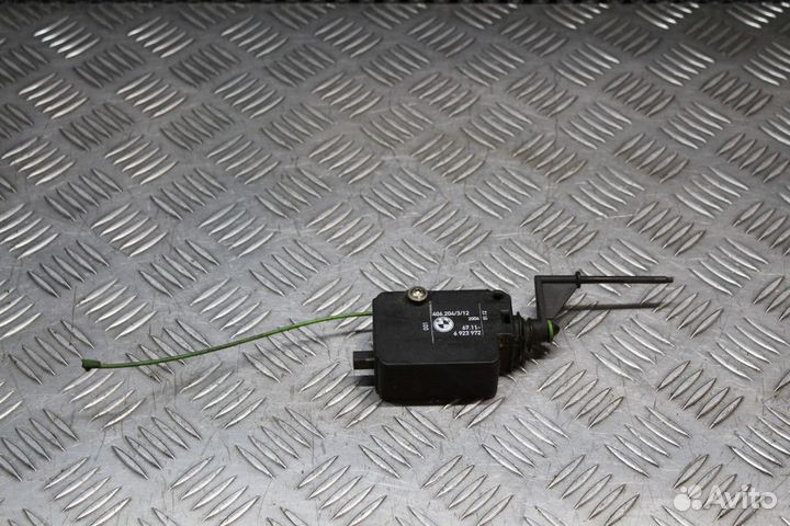 Активатор замка крышки бензобака BMW 7 E65