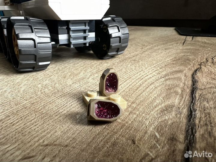 Lego космос 60225