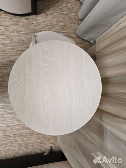 Журнальный столик круглый
