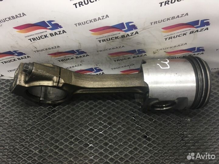 Поршень с шатуном Renault Magnum