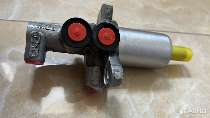 Главный тормозной цилиндр