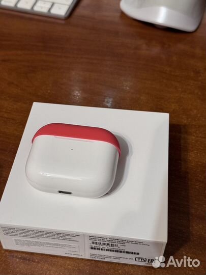 Продам наушники Apple AirPods 3 MME73RU/A