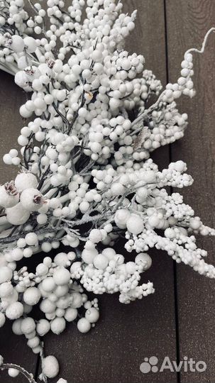 Декоративный венок на дверь