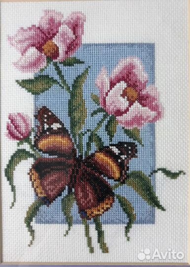 Картины вышиты крестом