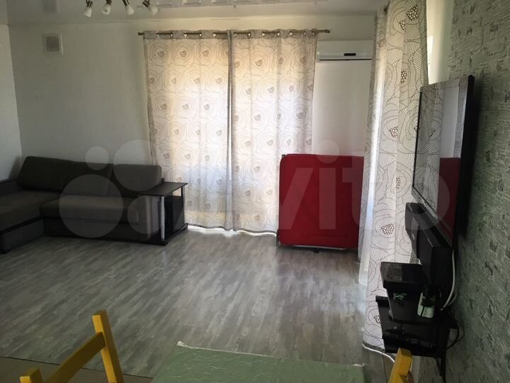 Дом 63 м² на участке 3 сот.