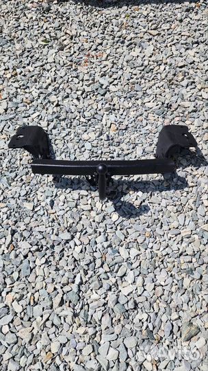 Фаркоп toyota auris e150