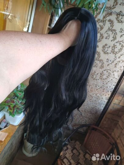 Парик черный, без челки. Новый