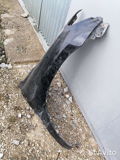 Крыло передние правое Toyota Tundra 2008-2013г