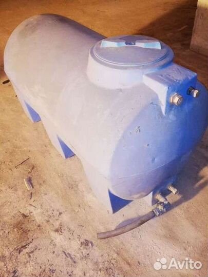 Бочка для воды пластиковая