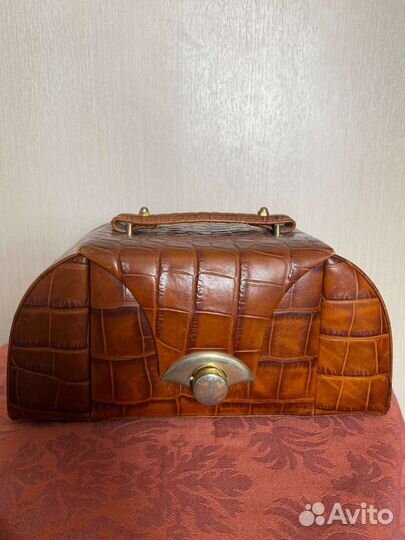 Шкатулка натуральная кожа