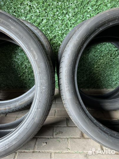 Continental PremiumContact 6 275/35 R22 и 315/30 R22 107Y