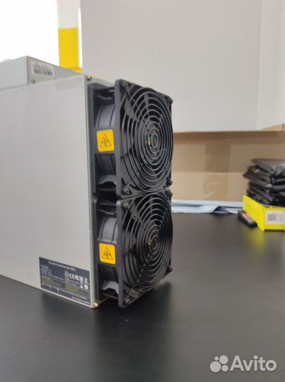 Asic майнер Bitmain Antminer S19