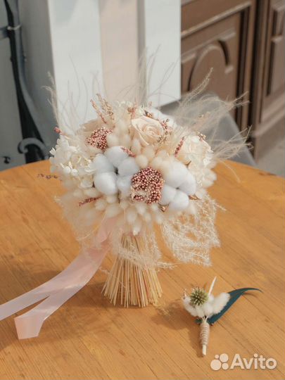 Композиция из сухоцветов