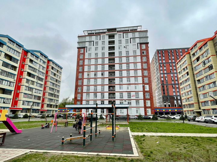 3-к. квартира, 112 м², 12/14 эт.