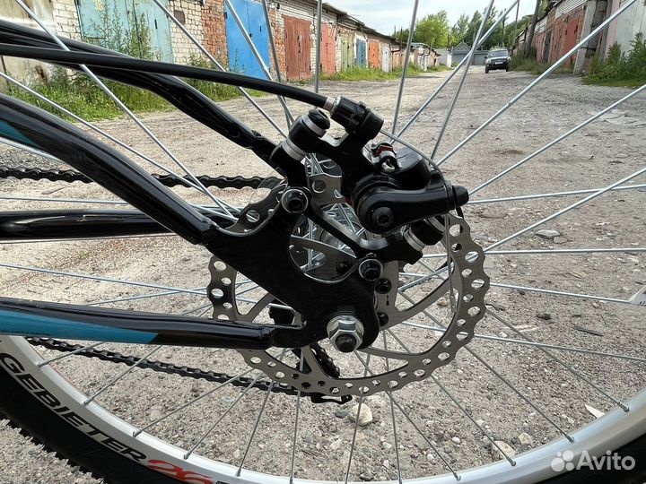 Горный велосипед фирмы Foxx - стингер. Новый