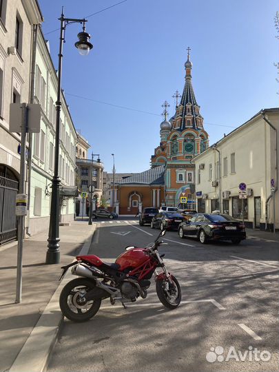 Ducati Monster 696 abs
