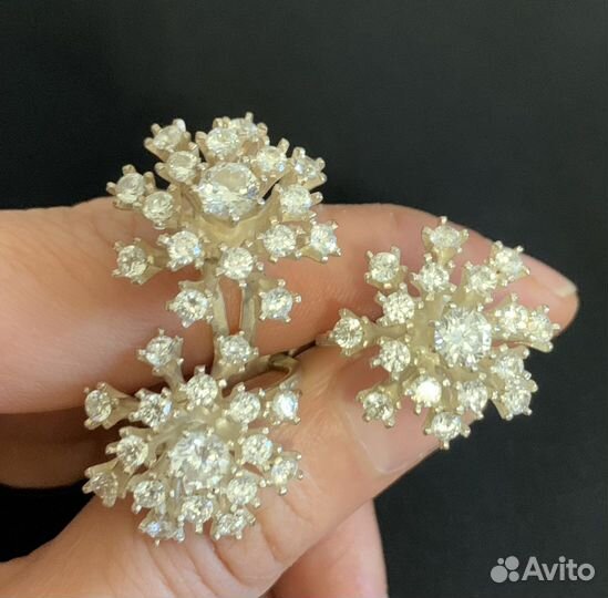Комплект из серебра